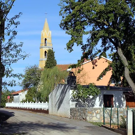 House With A Parking Space Valtura, - 22784 Vakantiehuis *