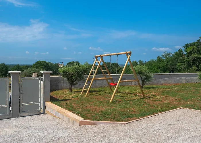 House With A Parking Space Valtura, - 22784 * Pula