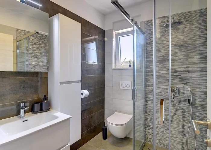 بيت للعطل House With A Parking Space Valtura, - 22784 *